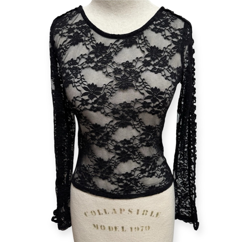 Charlotte Russe Unconventional Lace Sheer Long Sleeve Blouse Top Small